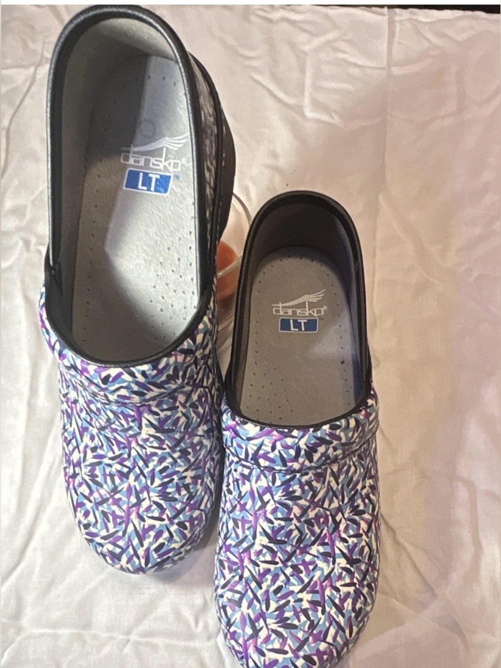 Dansko LT Women's Leather Slip-On Clog 
US: 9 Abstract Multicolor Comfort